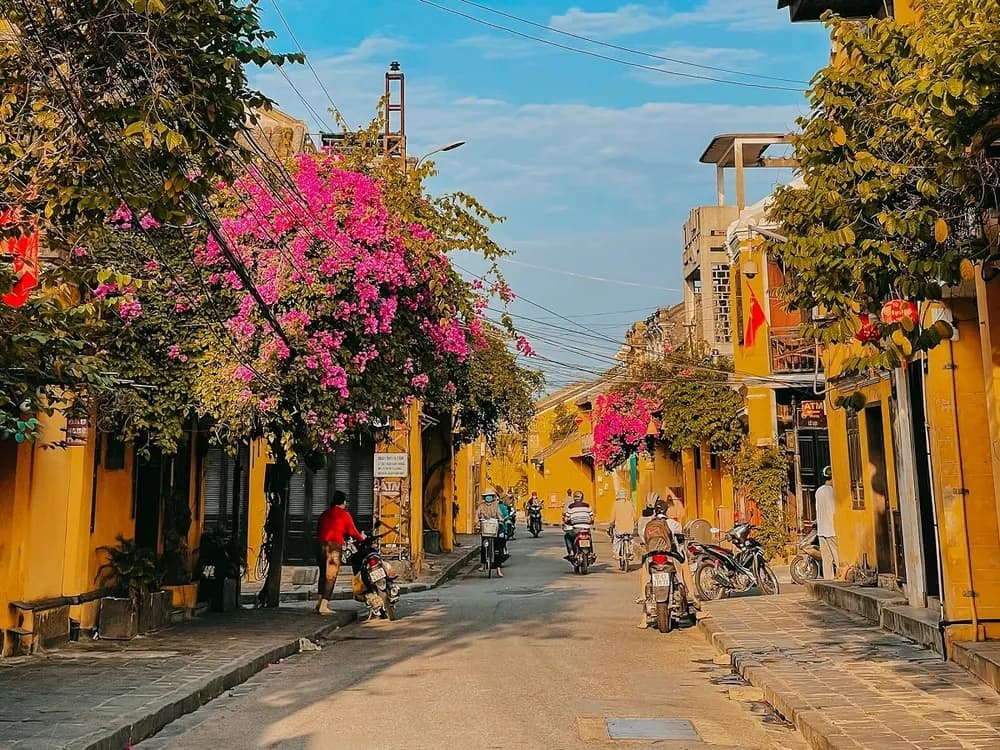 Hoi An travel scene